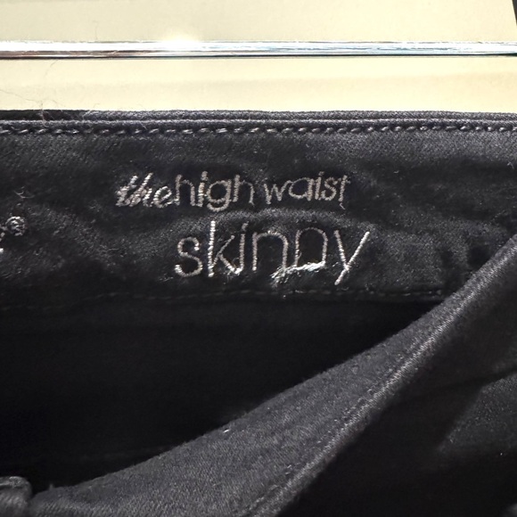 7 For All Mankind - The High Waist Skinny - Size 27 - Picture 5 of 7